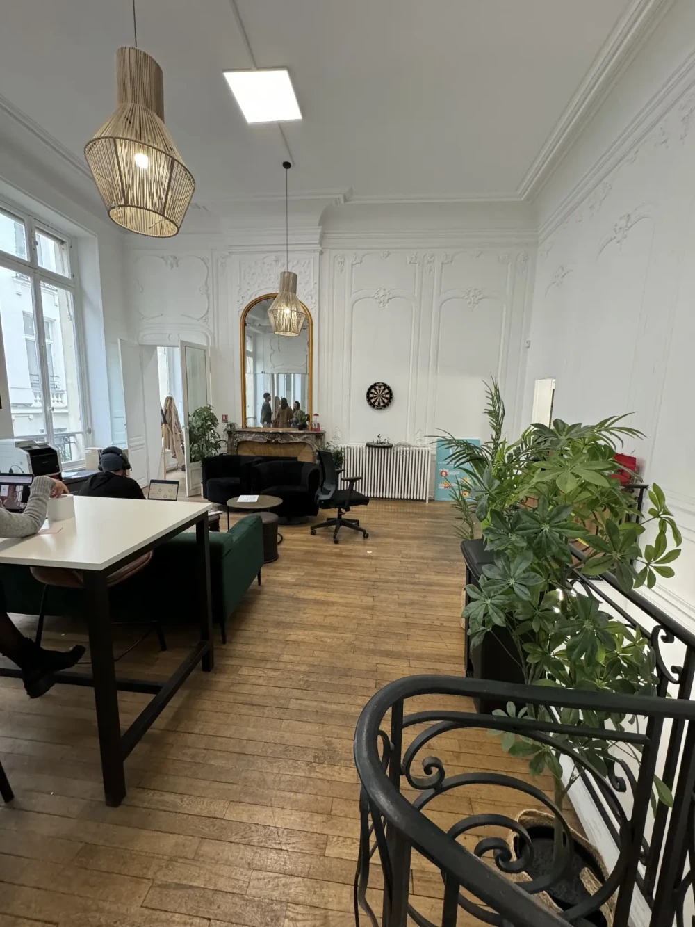 Espace indépendant - 75002 - 60 postes - 42500€