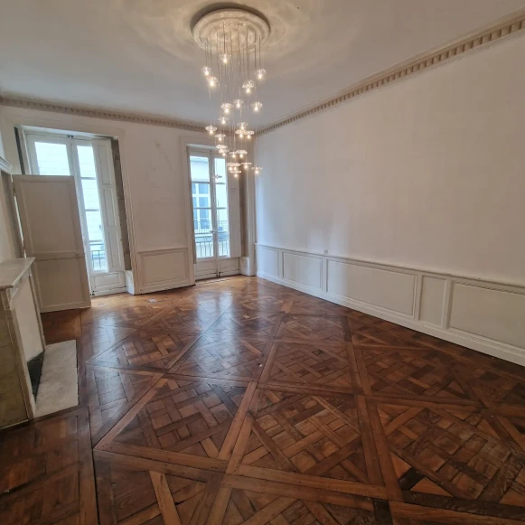 Bureau privé 28 m² 6 postes Coworking Rue Grétry Nantes 44000 - photo 2