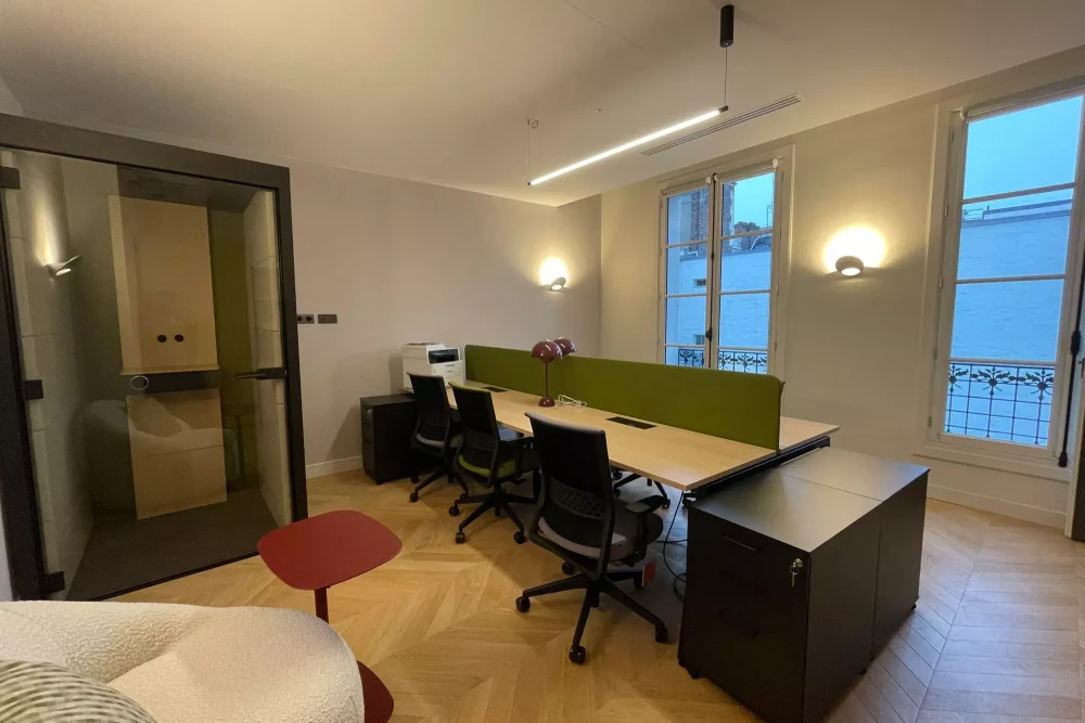 Bureau privé - 75009 - 6 postes - 2500€