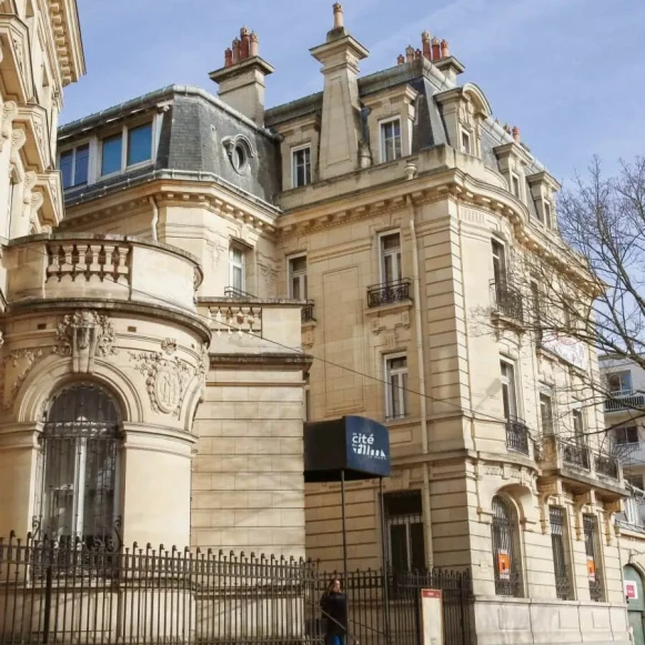 Open Space  4 postes Coworking Place des Ifs Le Mans 72000 - photo 7