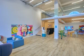 Open Space - 67000 - 1 poste - 250€
