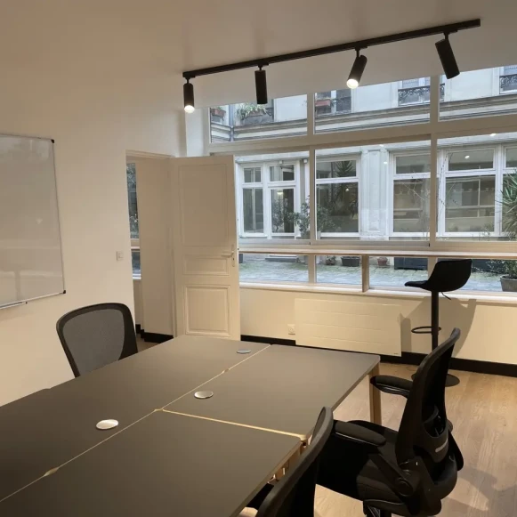 Espace indépendant 69 m² 16 postes Location bureau Boulevard du Temple Paris 75003 - photo 4