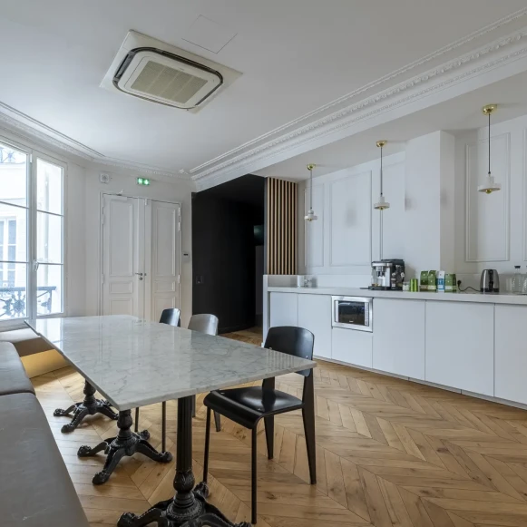 Bureau privé 70 m² 12 postes Coworking Rue Saint-Georges Paris 75009 - photo 8