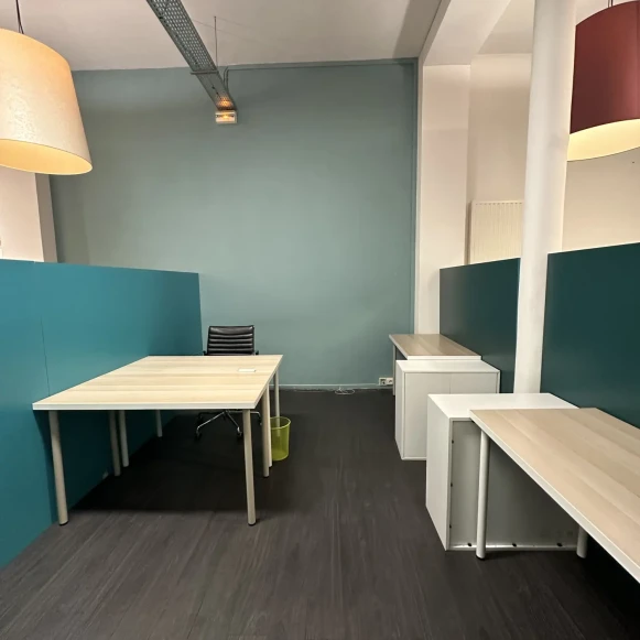 Open Space  8 postes Location bureau Rue des Jeuneurs Paris 75002 - photo 4