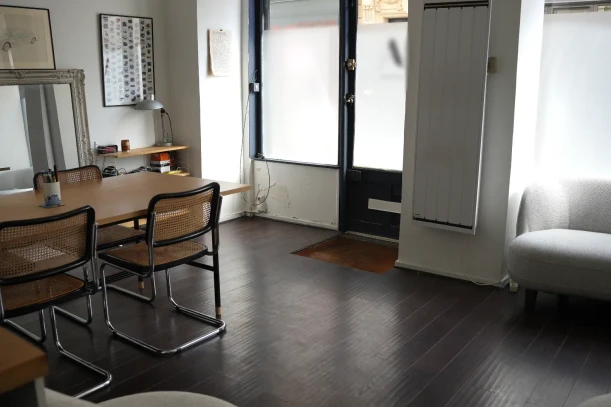 Open Space - 75011 - 2 postes - 360€