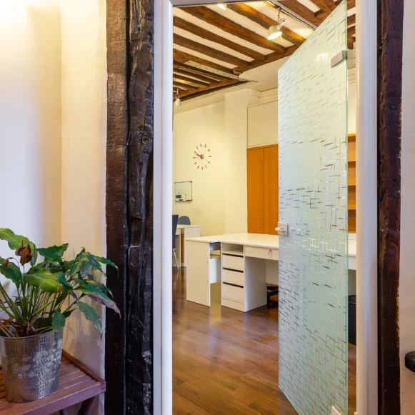Bureau privé 45 m² 12 postes Coworking Rue Vauvilliers Paris 75001 - photo 8