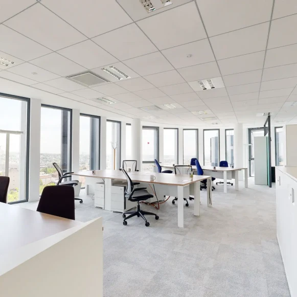 Bureau privé 186 m² 21 postes Coworking Avenue Aristide Briand Bagneux 92220 - photo 3