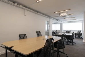 Bureau privé - 75008 - 15 postes - 10350€