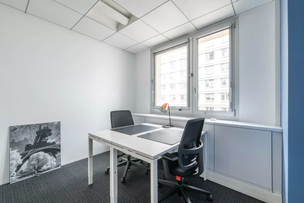 Bureau privé - 92200 - 19 postes - 8531€