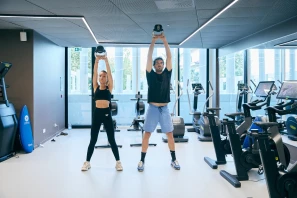 Bureau privé - 64200 - 6 postes - 2754€