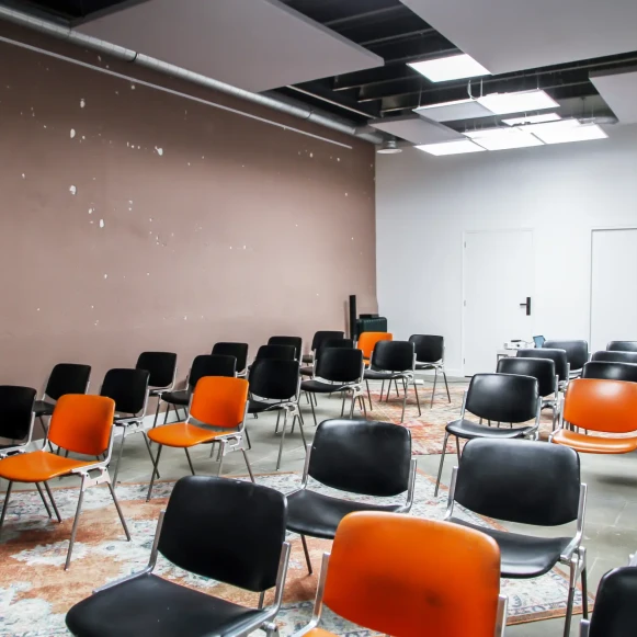 Bureau privé 22 m² 5 postes Coworking Rue Martel Paris 75010 - photo 1