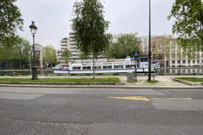 Open Space - 75010 - 28 postes - 350€