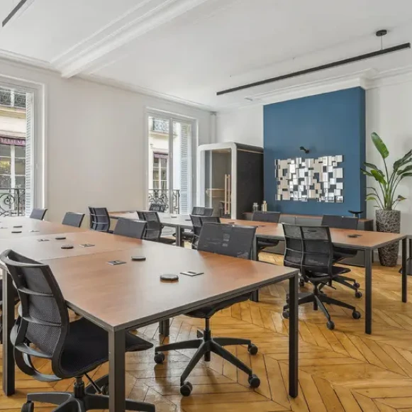 Espace indépendant 200 m² 36 postes Location bureau Rue du Mail Paris 75002 - photo 5