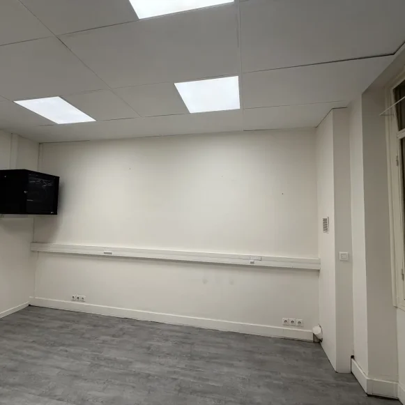 Espace indépendant 40 m² 10 postes Coworking Boulevard Richard-Lenoir Paris 75011 - photo 5