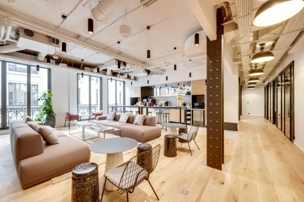 Bureau privé - 75008 - 25 postes - 27030€