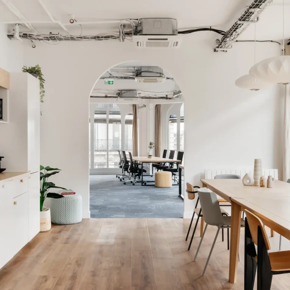 Espace indépendant 178 m² 28 postes Location bureau Rue Réaumur Paris 75002 - photo 4