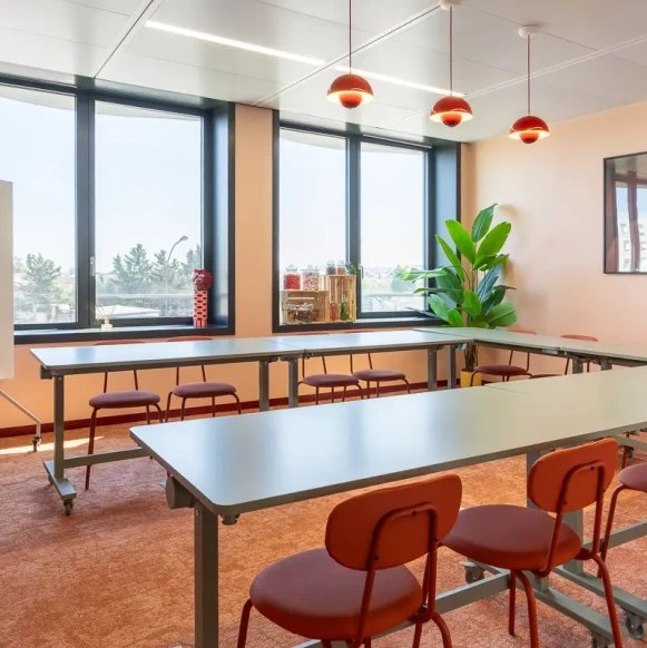 Bureau privé 11 m² 3 postes Coworking Rue Carnot Fontenay-sous-Bois 94120 - photo 5