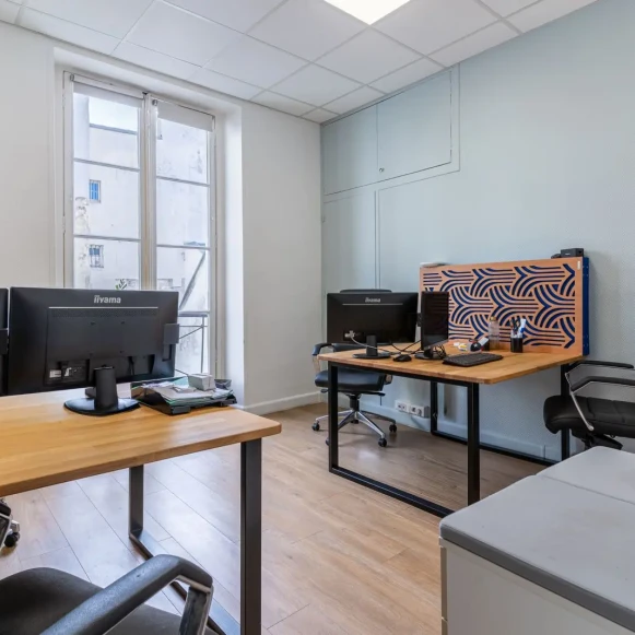 Espace indépendant 110 m² 18 postes Location bureau Rue de Richelieu Paris 75002 - photo 1