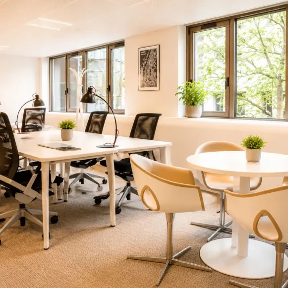 Bureau privé 100 m² 24 postes Coworking Rue de Rouvray Neuilly-sur-Seine 92200 - photo 3