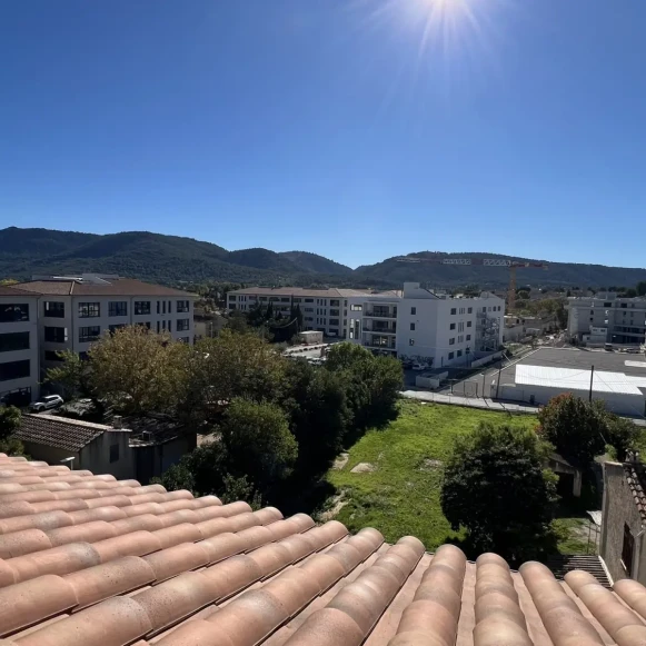 Bureau privé 10 m² 1 poste Location bureau Route de Gémenos Aubagne 13400 - photo 5