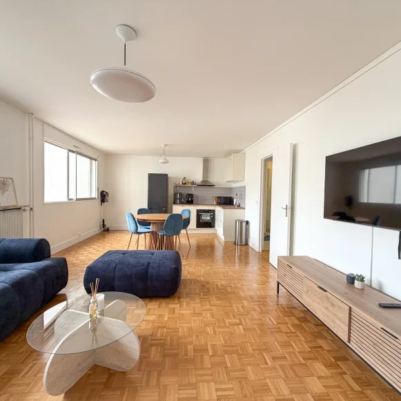 Espace indépendant 70 m² 4 postes Location bureau Rue Violet Paris 75015 - photo 2