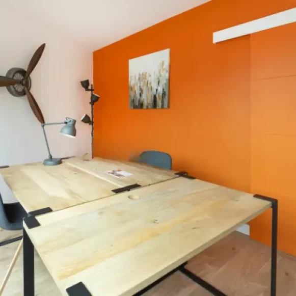 Bureau privé 11 m² 3 postes Location bureau Place des Hameaux Ris-Orangis 91130 - photo 1