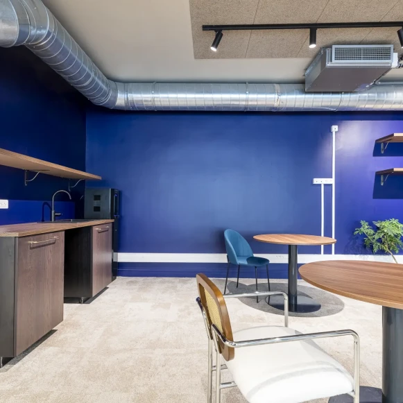 Espace indépendant 180 m² 26 postes Location bureau Boulevard de Sébastopol Paris 75001 - photo 4
