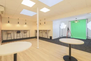 Bureau privé - 59000 - 6 postes - 2700€