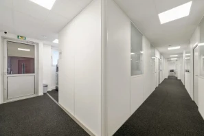 Bureau privé - 93500 - 2 postes - 750€