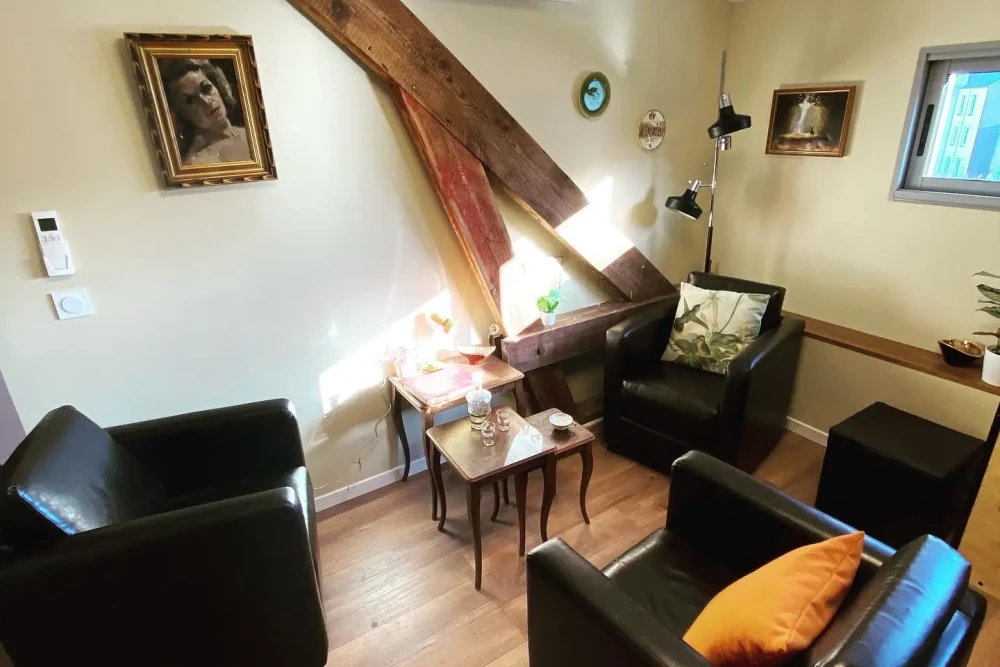 Open Space - 44200 - 3 postes - 280€