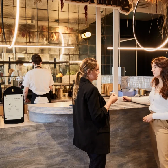 Bureau privé 58 m² 16 postes Location bureau Rue Royale Paris 75008 - photo 7