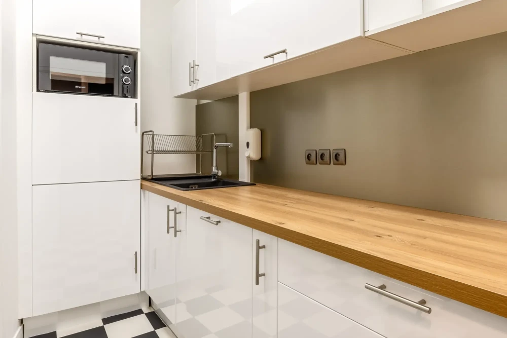 Espace indépendant - 75001 - 20 postes - 8999€