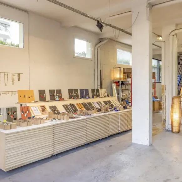 Bureau privé 15 m² 3 postes Location bureau Boulevard de Stalingrad Châtillon 92320 - photo 4