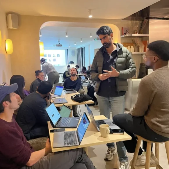 Open Space  20 postes Coworking Rue Ambroise Thomas Paris 75009 - photo 8