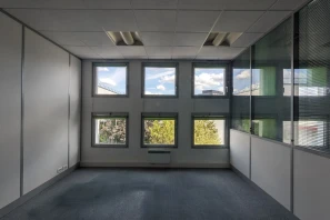 Bureau privé - 92110 - 14 postes - 1960€