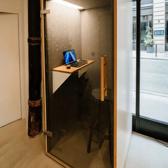 Open Space  20 postes Coworking Rue Ambroise Thomas Paris 75009 - photo 6