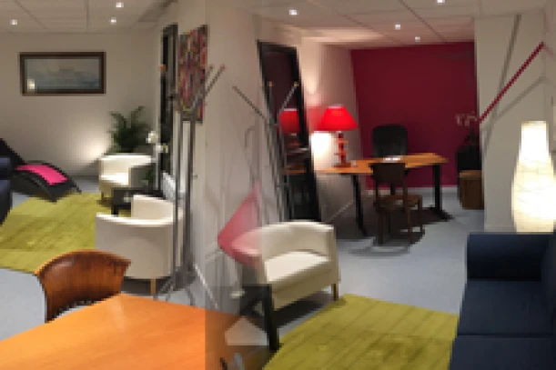 Bureau privé - 85160 - 1 poste - 140€