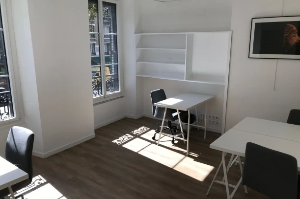 Bureau privé - 92110 - 4 postes - 1600€