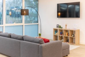 Bureau privé - 06410 - 3 postes - 809€