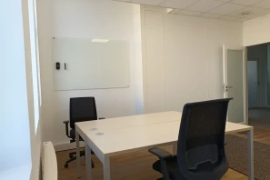 Bureau privé - 93130 - 5 postes - 1000€