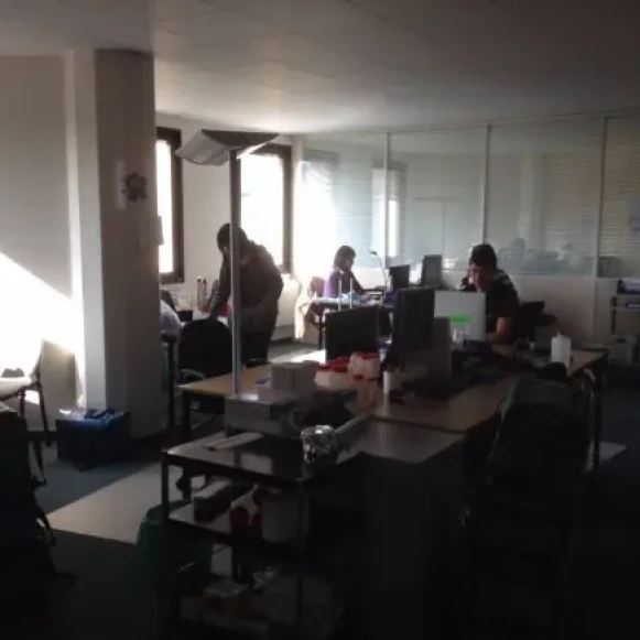 Open Space  14 postes Location bureau Zone Industrielle Les Algorithmes - Route de l'Orme Saint-Aubin 91190 - photo 6