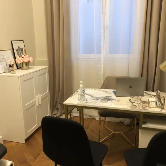 Bureau privé 11 m² 1 poste Coworking Rue Brochant Paris 75017 - photo 1