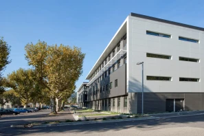 Open Space - 38200 - 4 postes - 207.9€