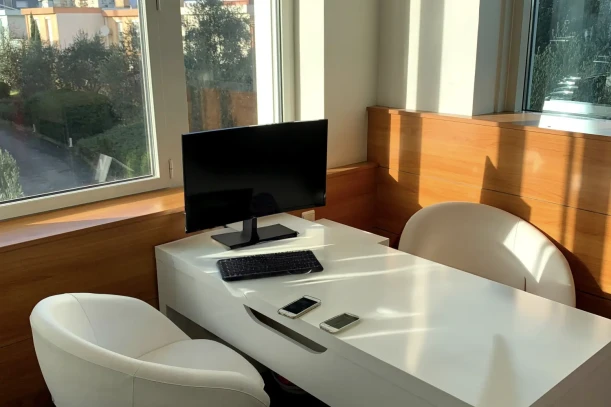 Open Space - 31100 - 6 postes - 140€