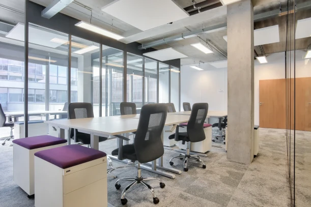 Bureau privé - 59000 - 14 postes - 6000€