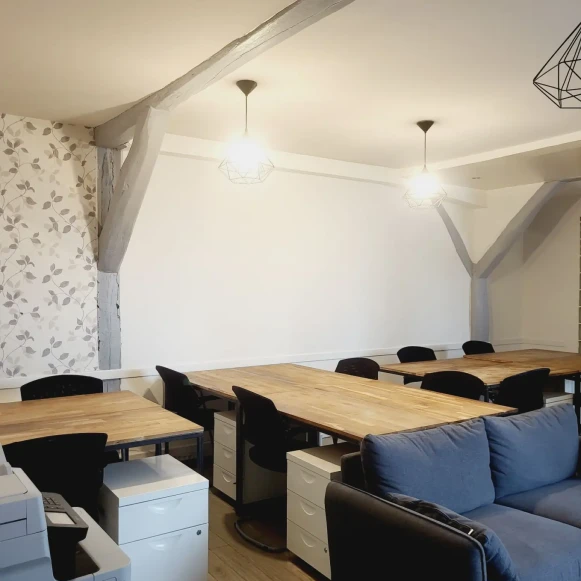 Espace indépendant 60 m² 20 postes Coworking Rue des Epinettes Paris 75017 - photo 2