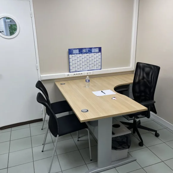Bureau privé 12 m² 1 poste Coworking Avenue de la République Paris 75011 - photo 3