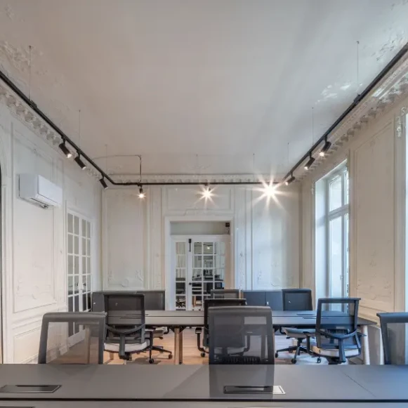 Espace indépendant 395 m² 59 postes Location bureau Rue du Faubourg Poissonnière Paris 75010 - photo 5