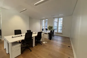 Bureau privé - 75009 - 100 postes - 85000€