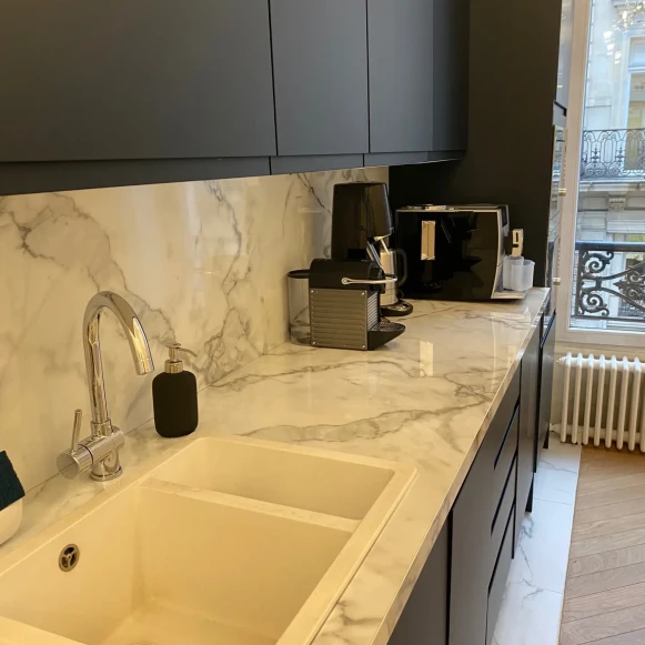 Bureau privé 18 m² 5 postes Coworking Rue le Peletier Paris 75009 - photo 11